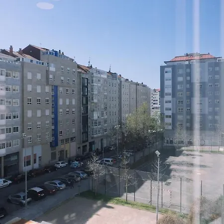 Luminoso Y Cómodo Con Parking By *