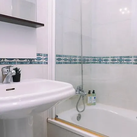 Apartamento Luminoso Y Cómodo Con Parking By