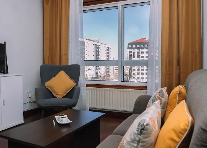 Luminoso Y Comodo Con Parking By * Vigo