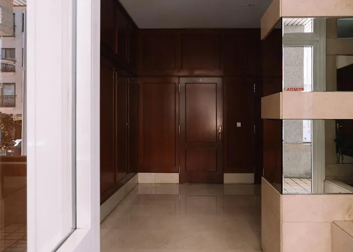 Luminoso Y Comodo Con Parking By Apartmán Vigo