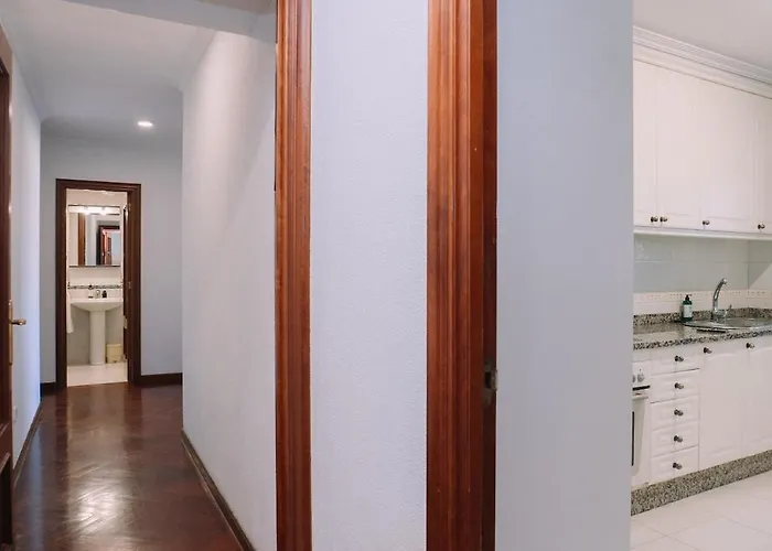 Luminoso Y Comodo Con Parking By * Vigo